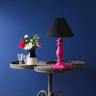 Wilma table lamp in hot pink