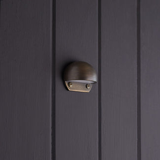Mousehole ip65 path light in bronze