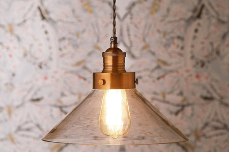 Light Bulb Lowdown: Choosing the Right Bulbs for Your Fixtures