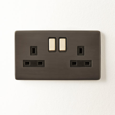 Double Florence plug socket in bronze