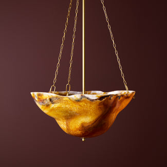 Toby pendant in tortoiseshell resin