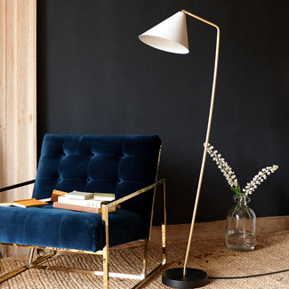 Galore floor lamp in brass with a white shade