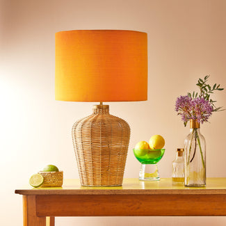 Regular Rattle table lamp in natural cane