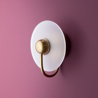 Dulce wall light with frosted glass