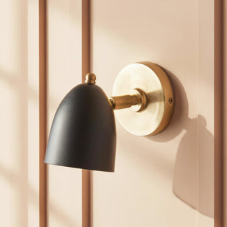 Errol Wall light in black