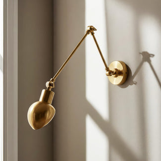 Nova wall light in brass
