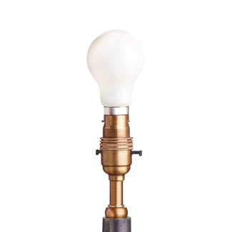 Standard size 7 watt led pearl bulb with B22 fitting 