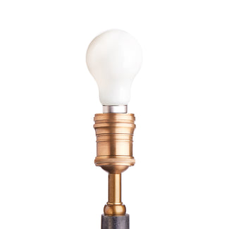 Standard size 7 watt led pearl bulb with E27 fitting 