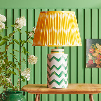Krysto table lamp with green zig zags