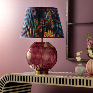 Gloria table lamp in plum coloured glass