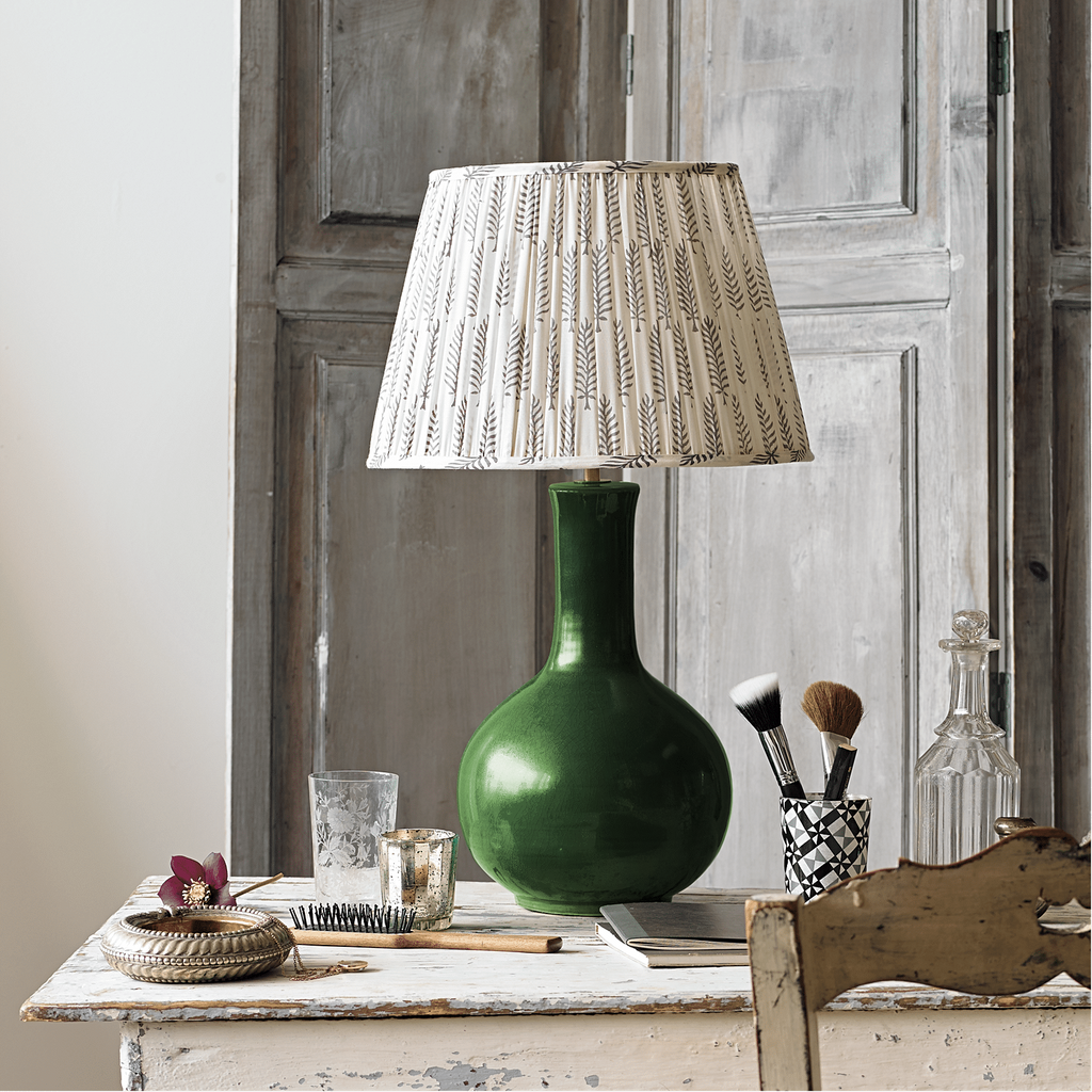 Nellie table lamp glaze